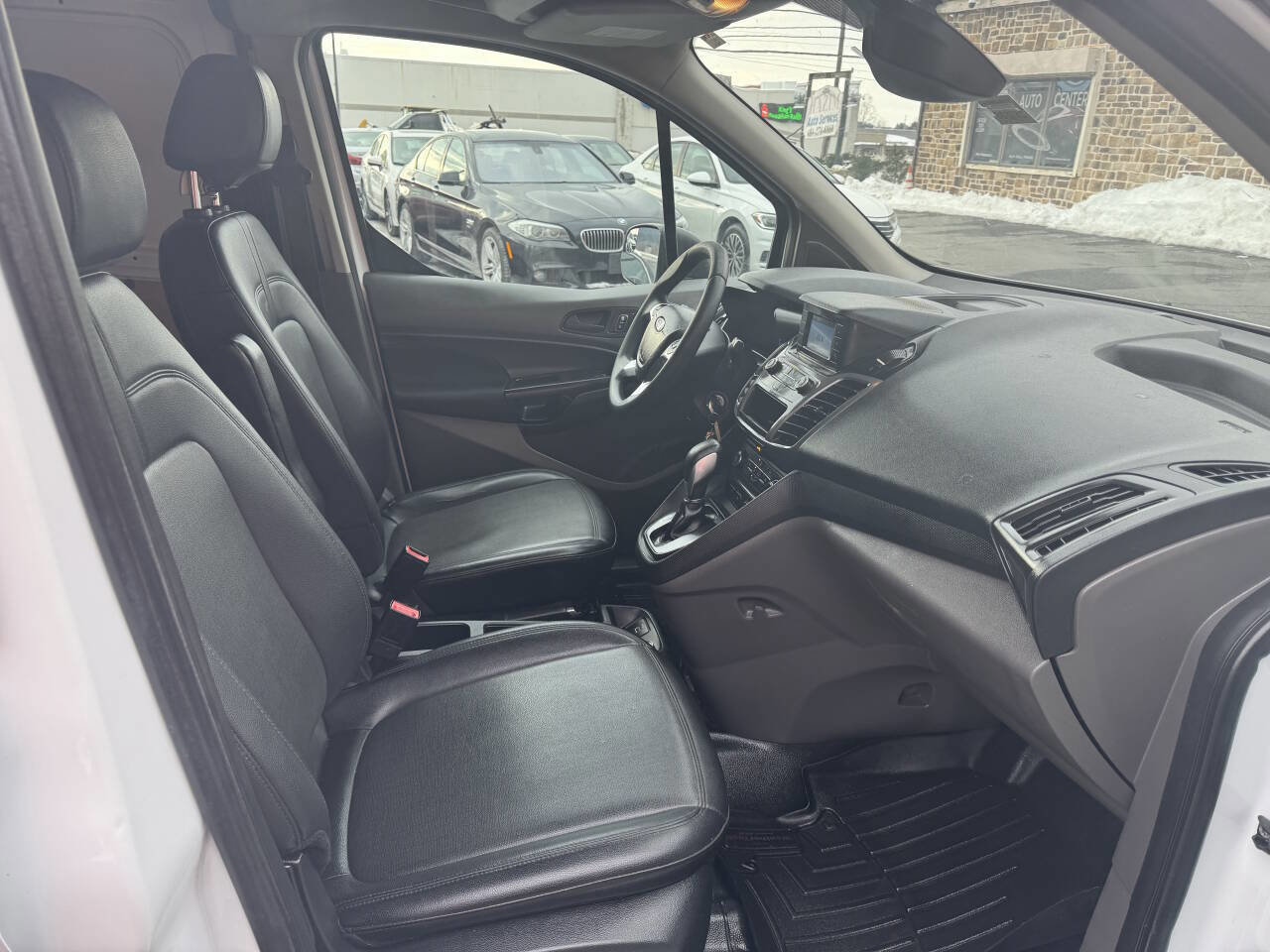 Used 2019 Ford Transit Connect XL image 16