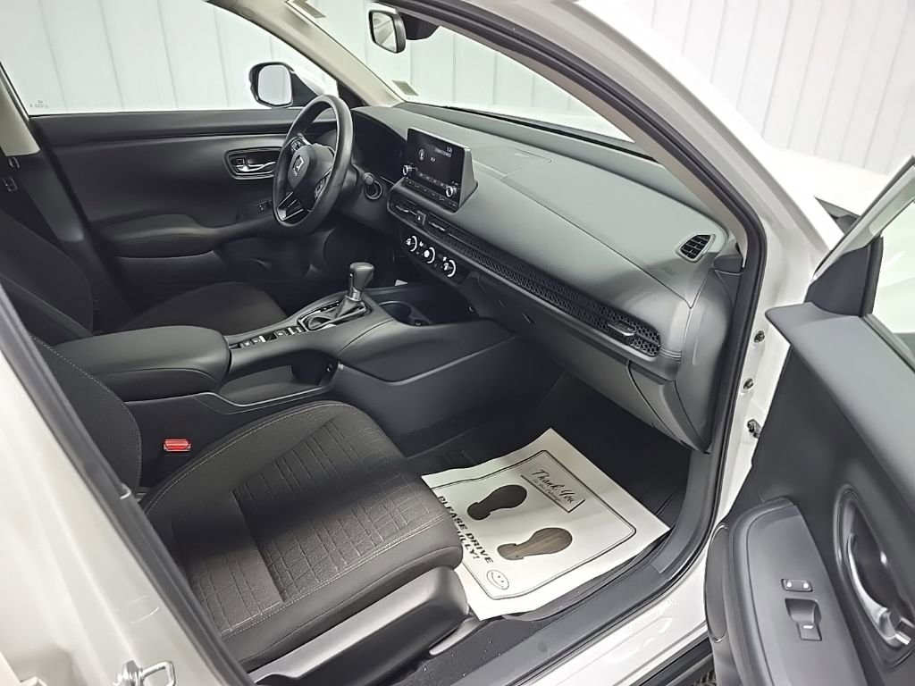 Used 2024 Honda HR-V LX image 15