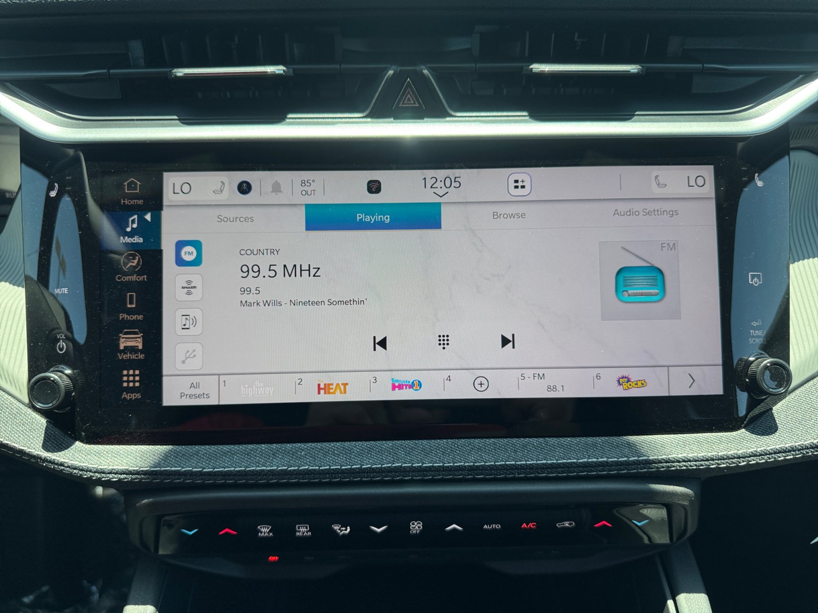 New 2026 Jeep Cherokee Laredo AWD/4WD image 12