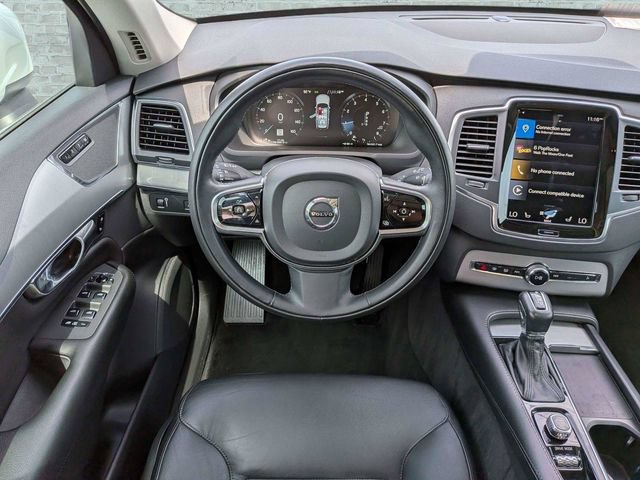 Used 2021 Volvo XC90 T5 Momentum w/ Protection Package Premier FWD image 17