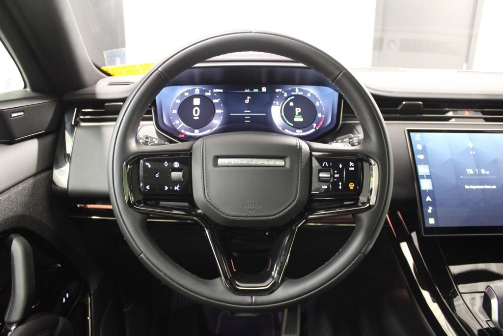 Used 2025 Land Rover Range Rover Sport Dynamic SE image 21