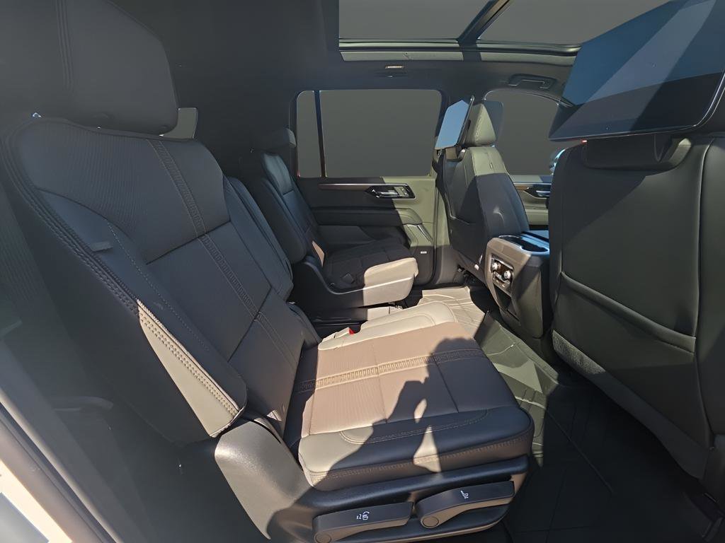 New 2026 Chevrolet Suburban High Country image 16