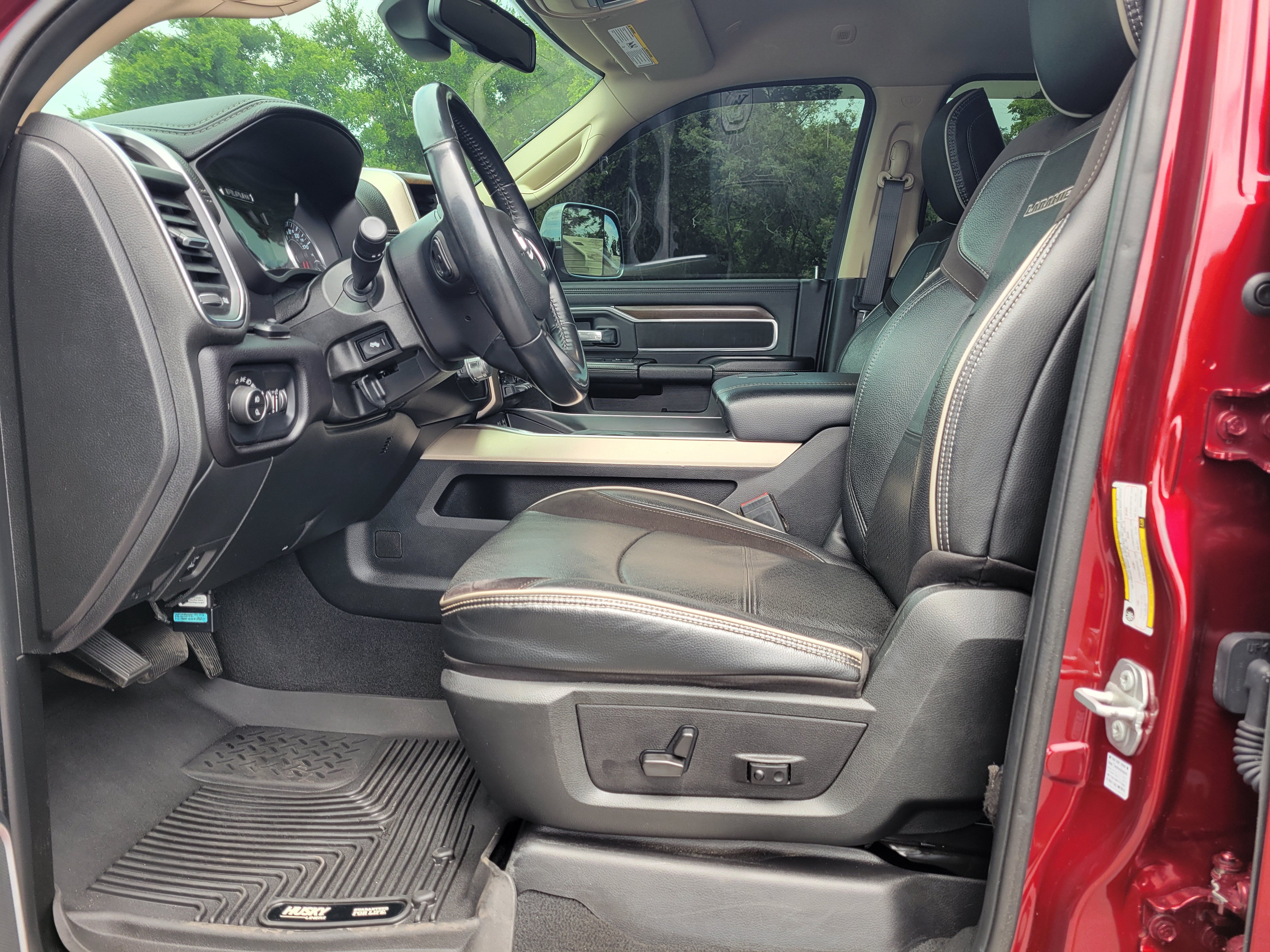 Used 2022 RAM 2500 Laramie AWD/4WD image 32