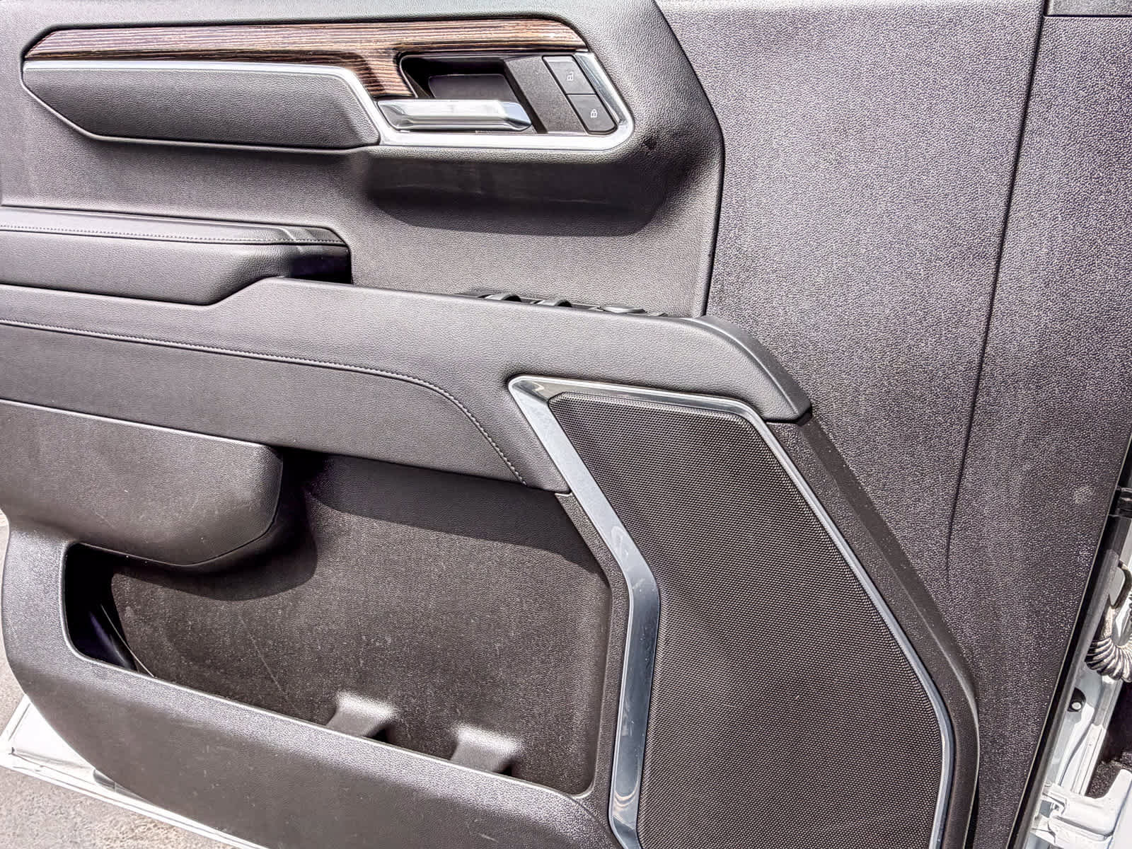 Used 2023 GMC Sierra 1500 Elevation image 19