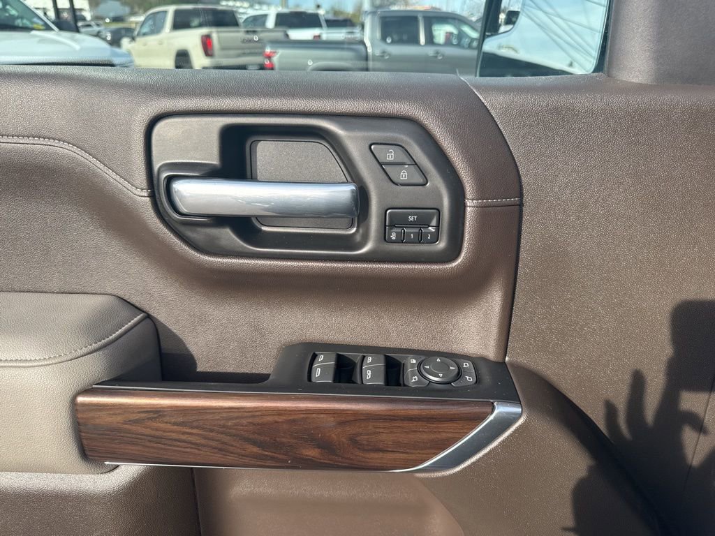 Used 2021 GMC Sierra 1500 SLT image 11