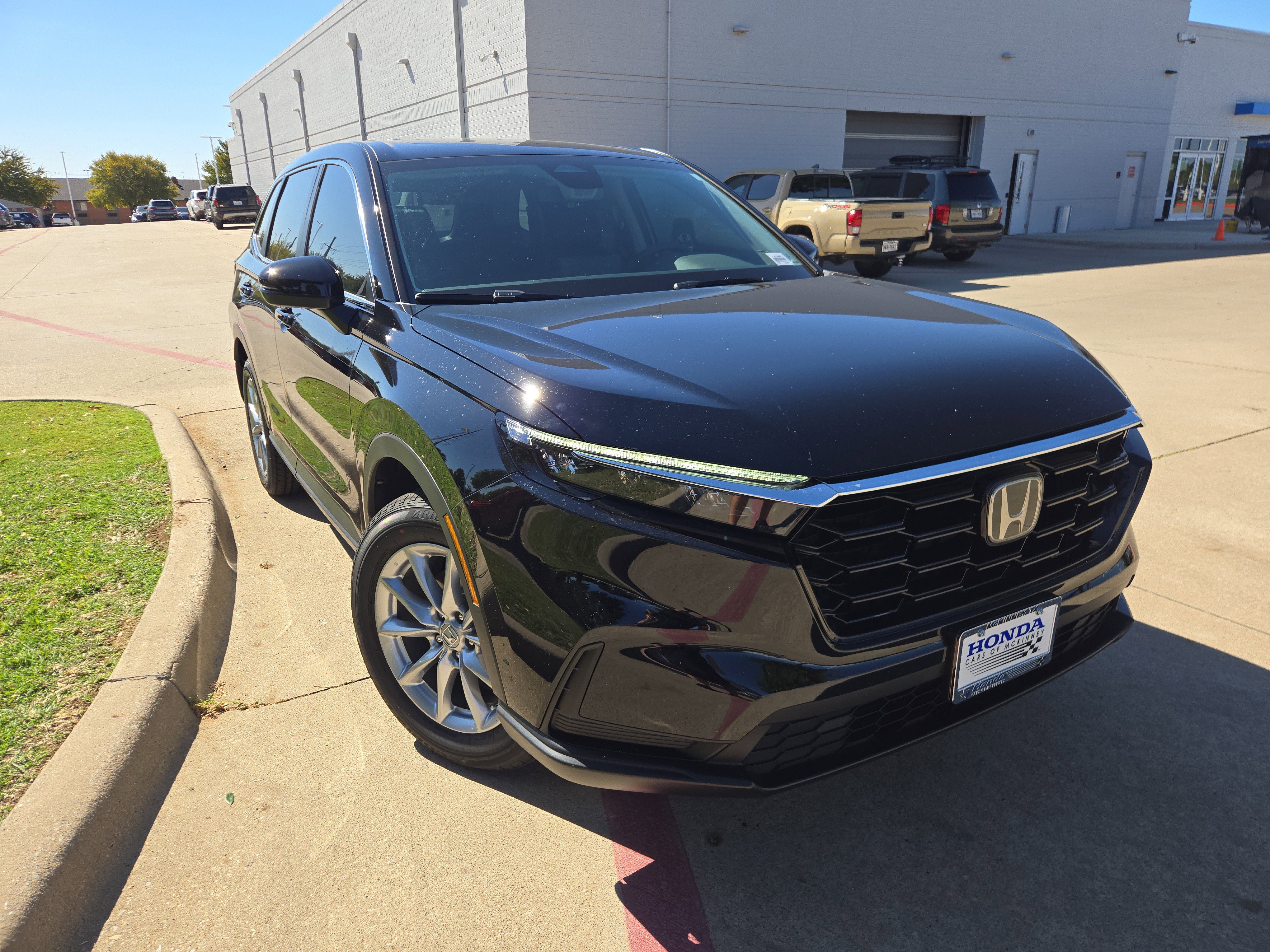 New 2026 Honda CR-V EX image 2