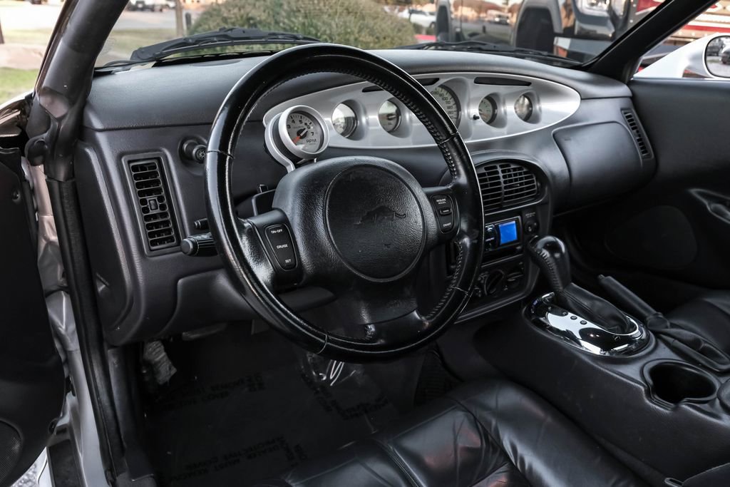 Used 2001 Chrysler Prowler image 11