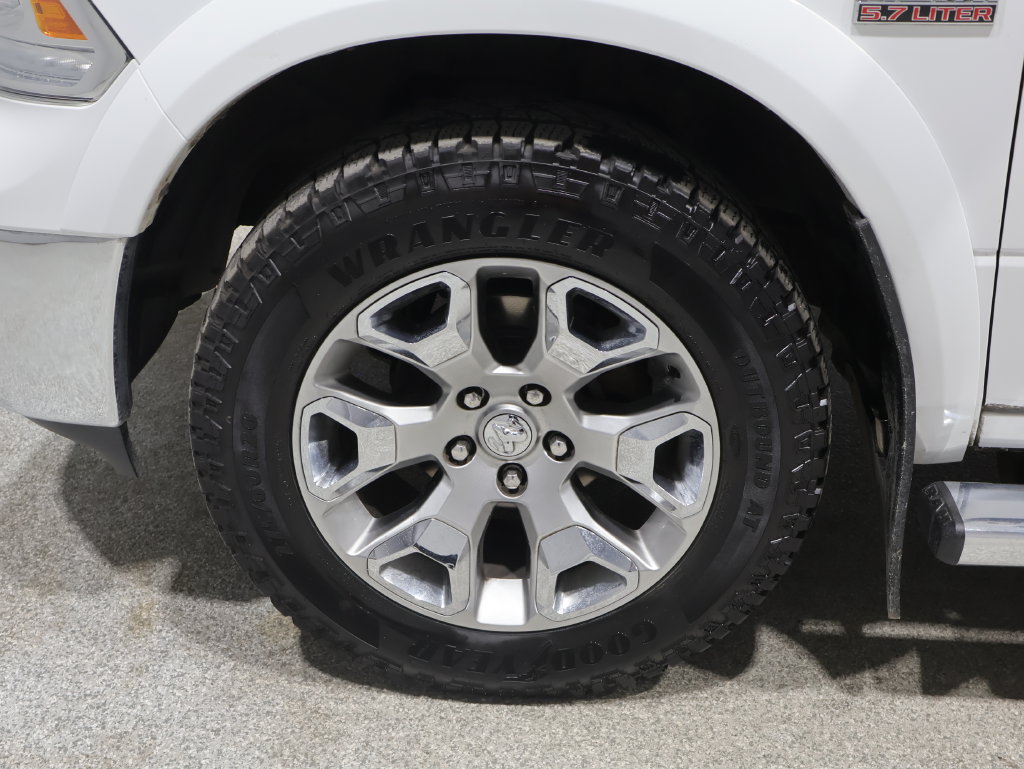 Used 2016 RAM 1500 Limited AWD/4WD image 10