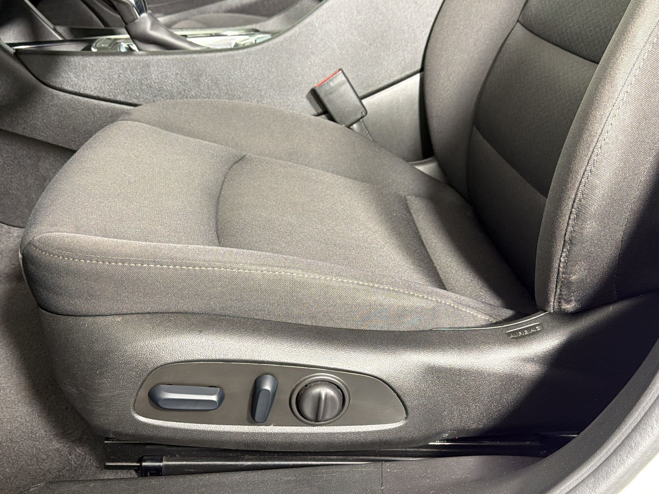 Used 2024 Chevrolet Malibu LT FWD image 12
