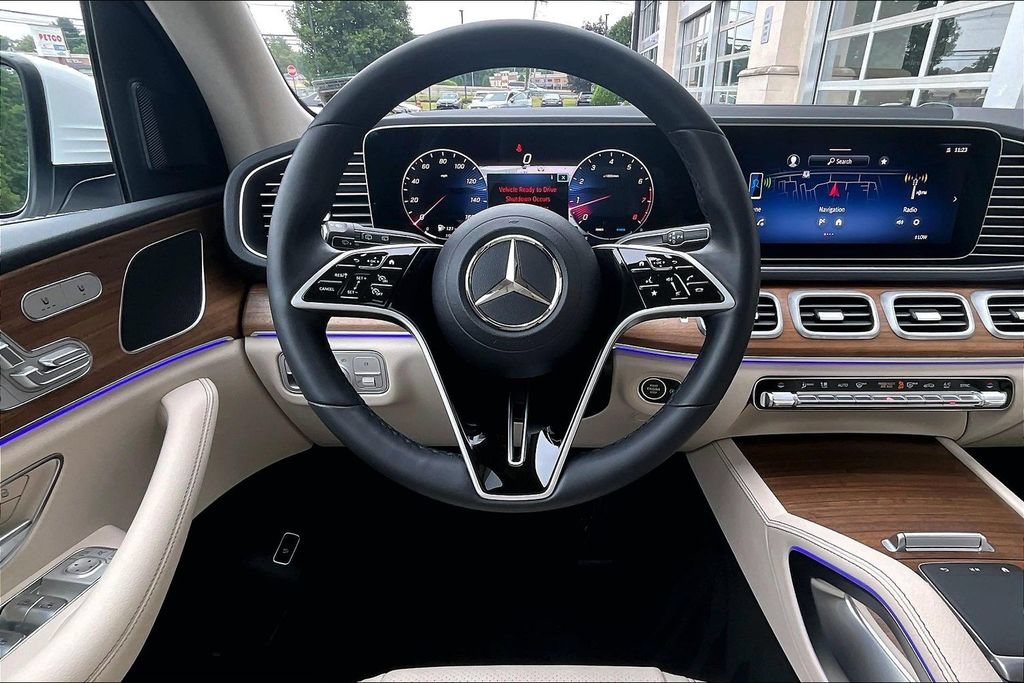 Certified 2025 Mercedes-Benz GLE 350 4MATIC image 5