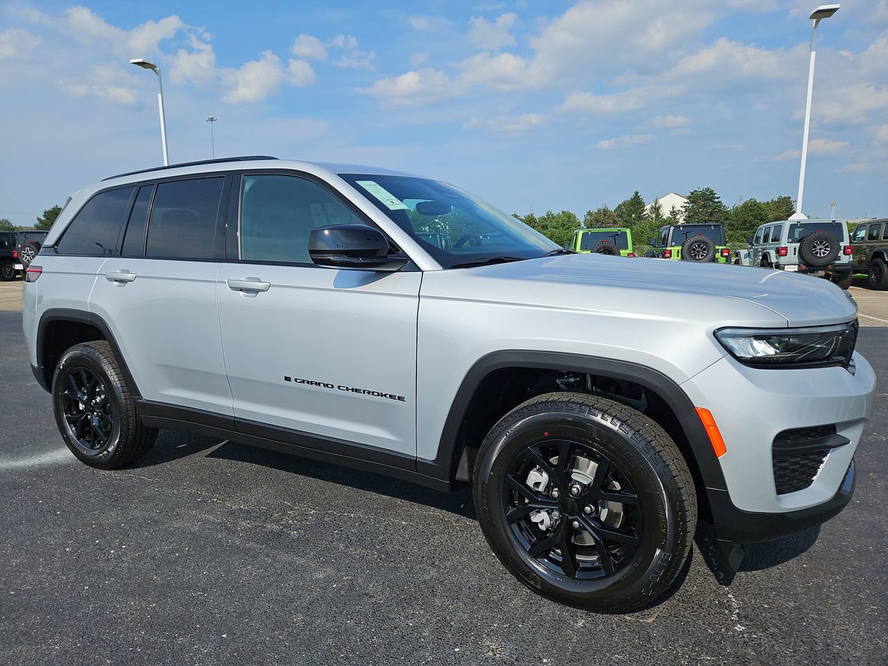 New 2025 Jeep Grand Cherokee Altitude