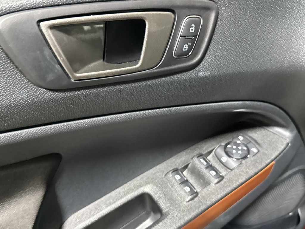 Used 2022 Ford EcoSport SE w/ SE Convenience Package AWD/4WD image 22