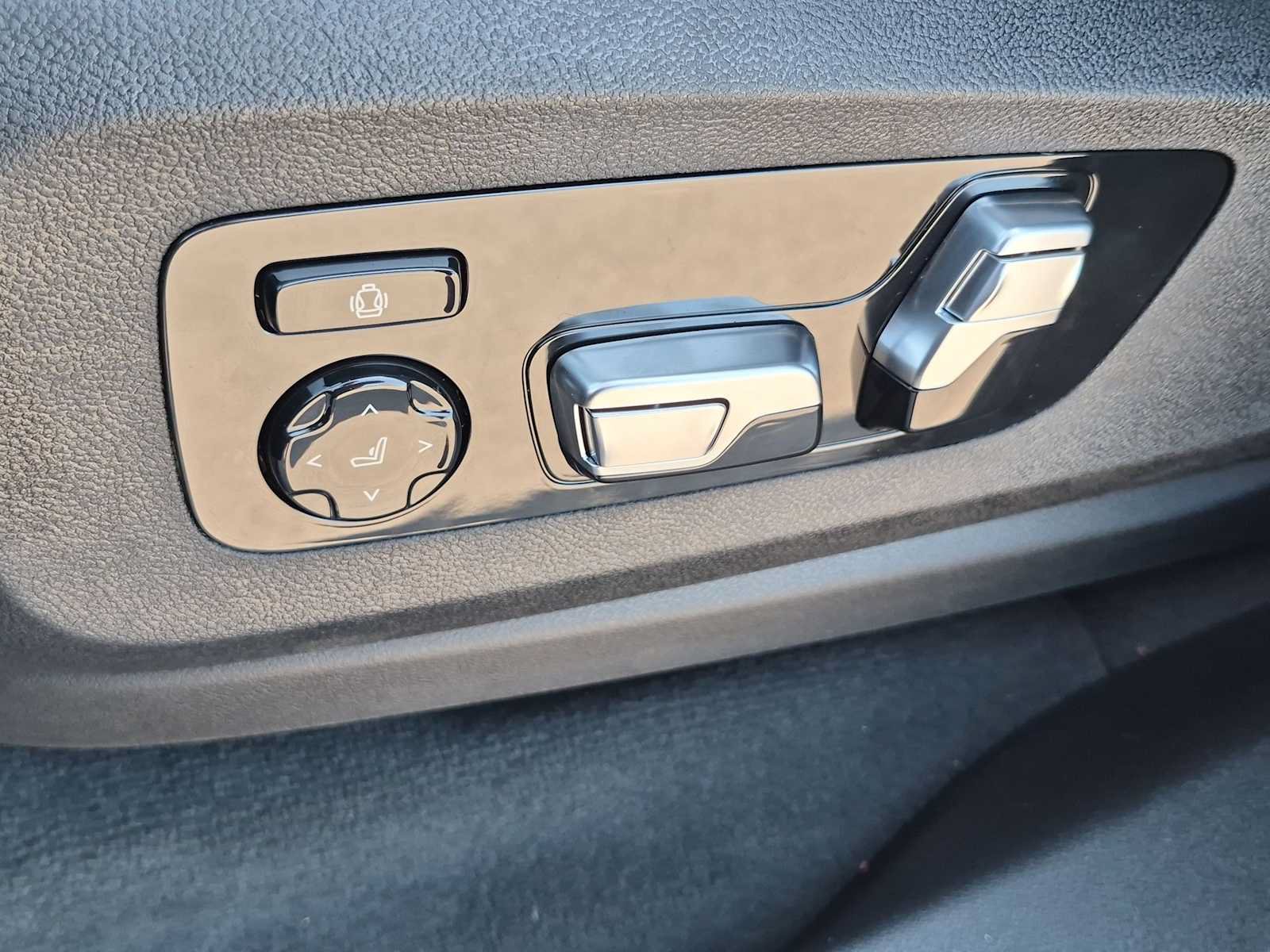 New 2026 BMW X5 xDrive40i AWD/4WD image 17