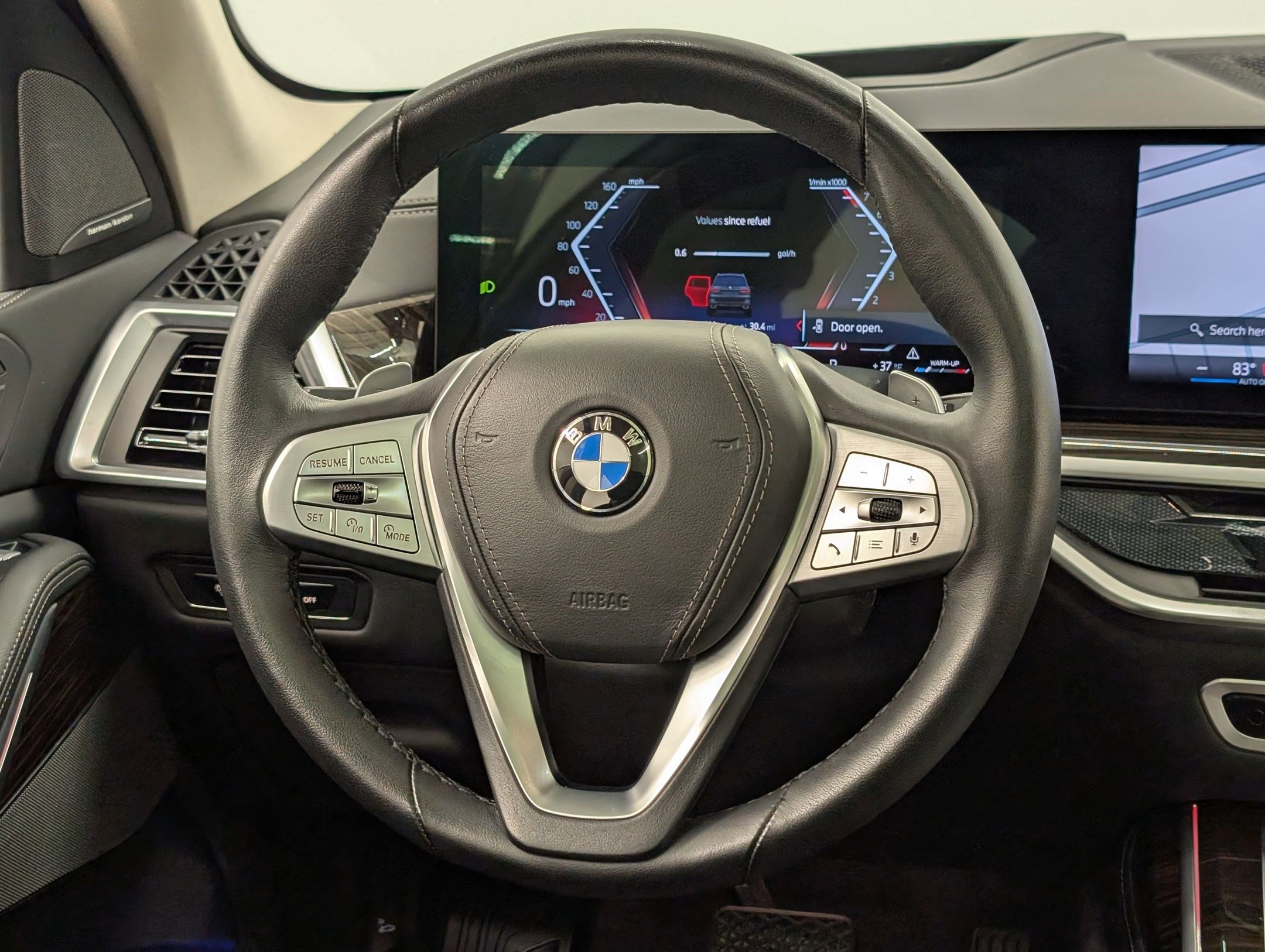 Used 2025 BMW X7 xDrive40i w/ Premium Package image 18