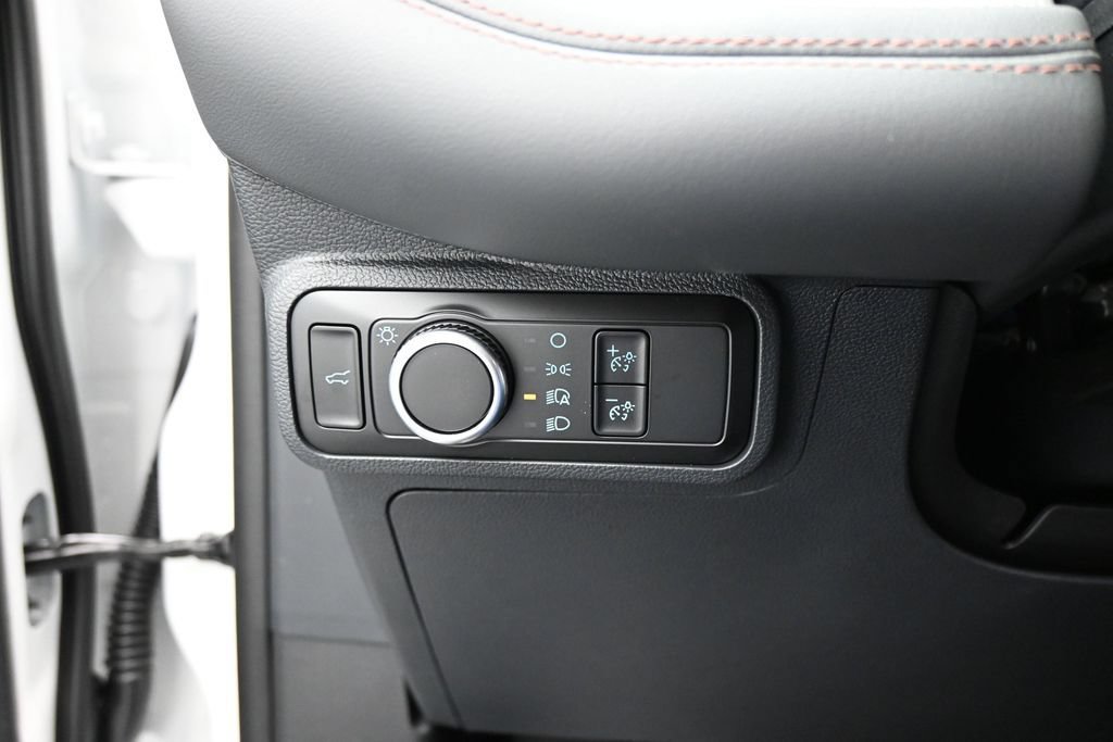 New 2026 Ford Explorer Active w/ Active Comfort Package RWD image 13