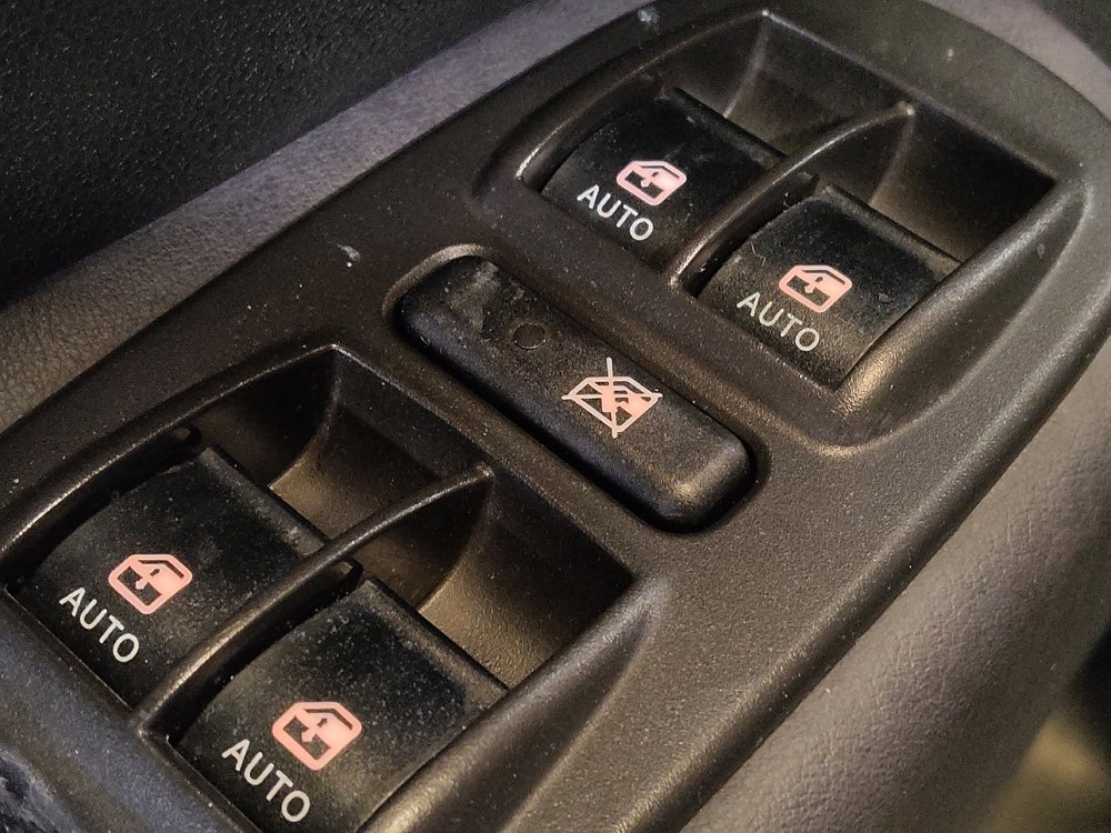 Used 2017 FIAT 500L Lounge w/ Premium Package image 27