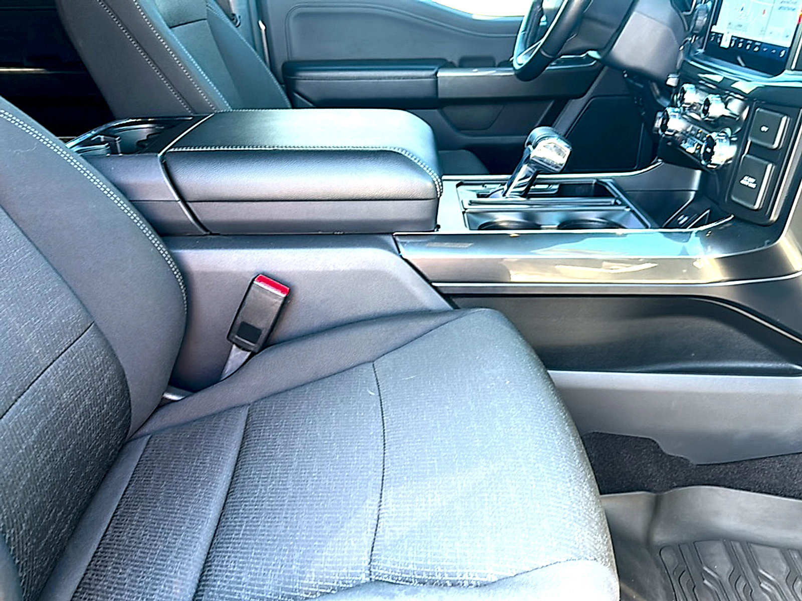 Used 2022 Ford F150 XLT w/ Equipment Group 302A High image 23