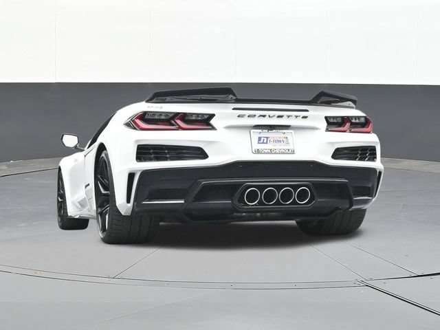 Used 2024 Chevrolet Corvette Z06 RWD image 40