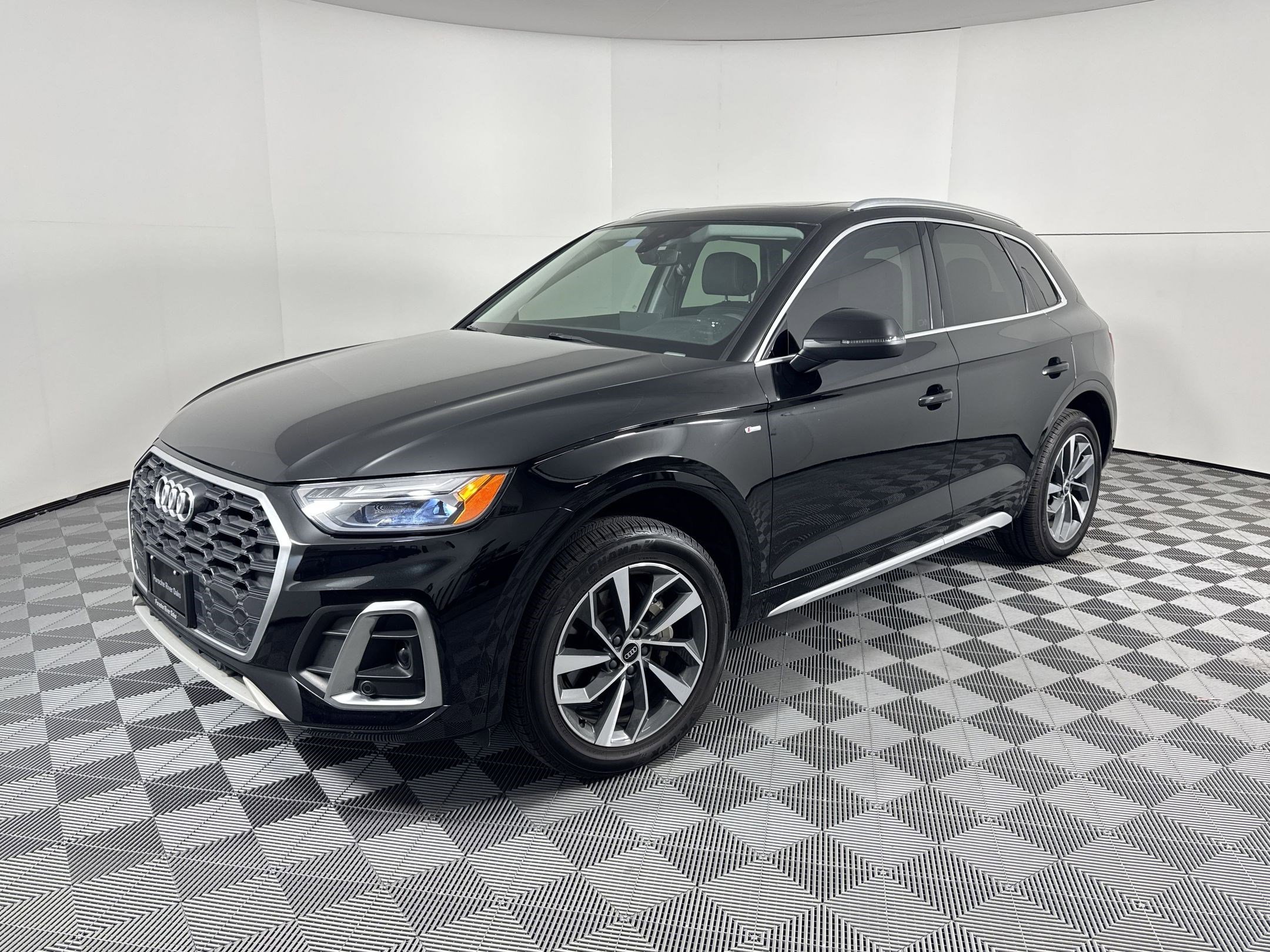Used 2023 Audi Q5 2.0T Premium Plus w/ Premium Plus Package