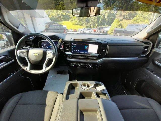 Used 2024 Chevrolet Silverado 1500 LT AWD/4WD image 44
