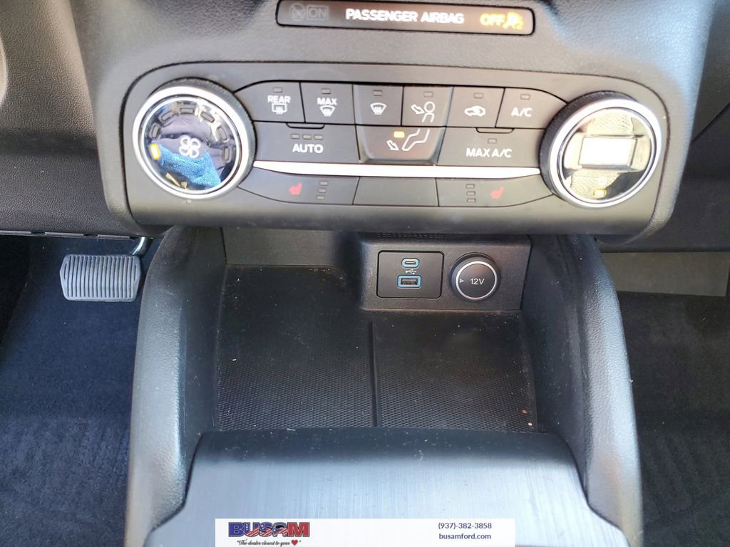 Certified 2020 Ford Escape SE image 28