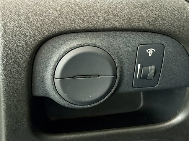 Used 2011 Hyundai Accent GL FWD image 11