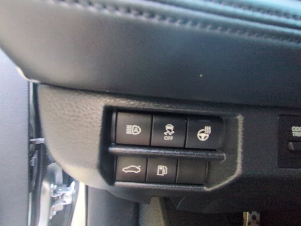 Used 2020 Toyota Avalon Touring FWD image 12