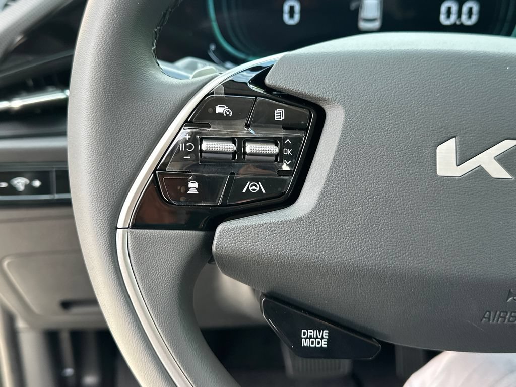 New 2026 Kia Niro EX FWD image 22