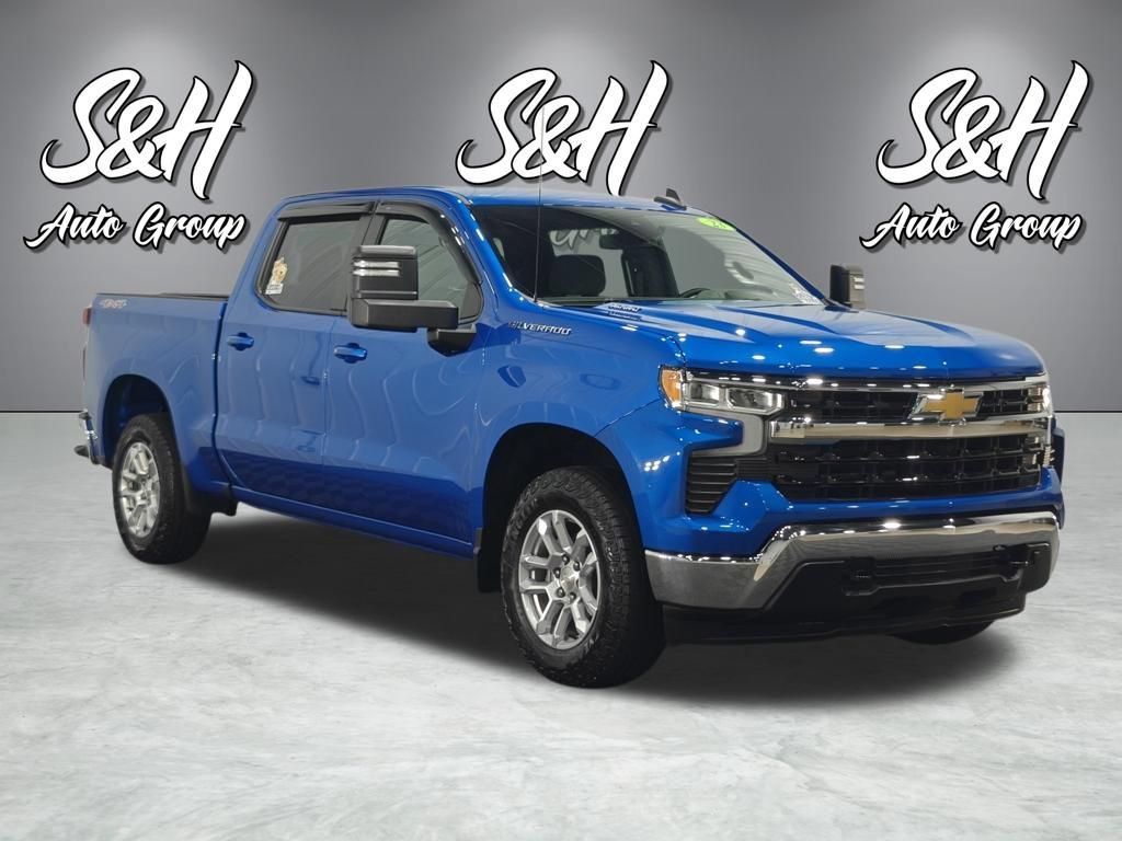 Used 2023 Chevrolet Silverado 1500 LT AWD/4WD image 2
