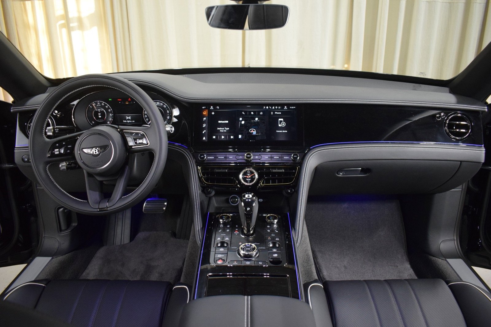 New 2026 Bentley Flying Spur Plug-In Hybrid image 2