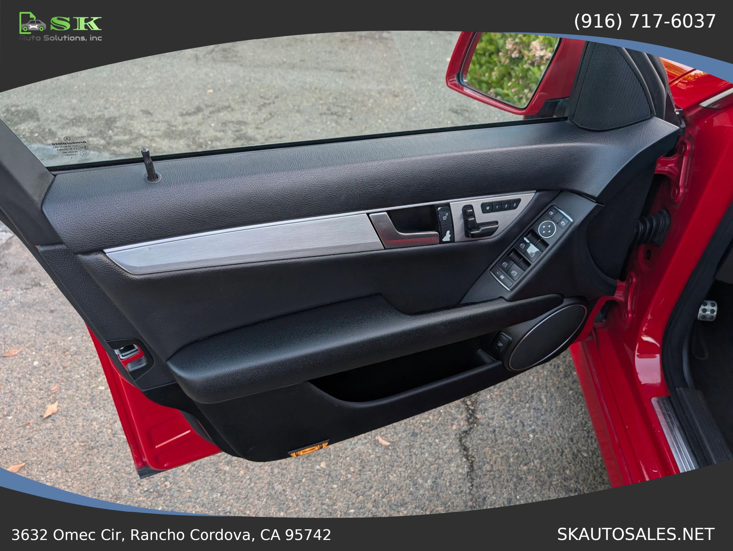 Used 2012 Mercedes-Benz C 300 4MATIC Sedan image 27