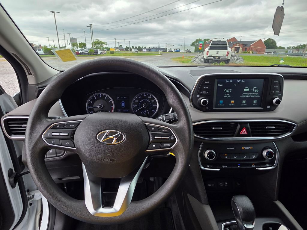 Used 2020 Hyundai Santa Fe SE w/ Cargo Package FWD image 15