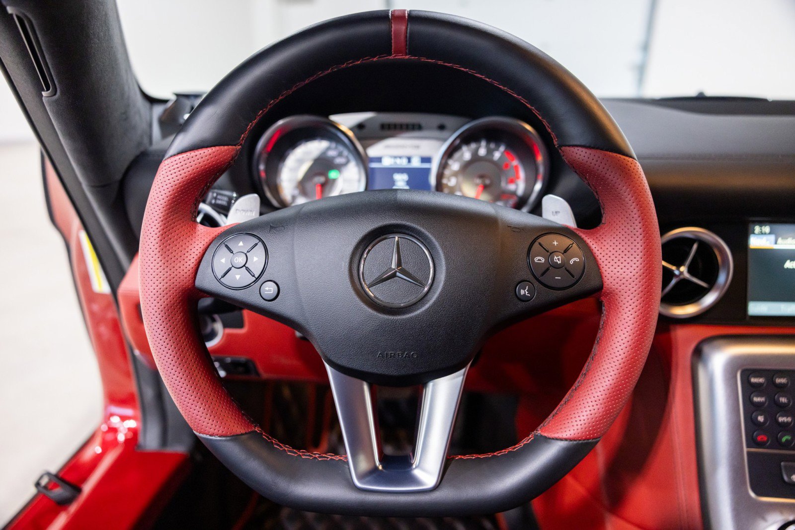 Used 2012 Mercedes-Benz SLS AMG Coupe image 42