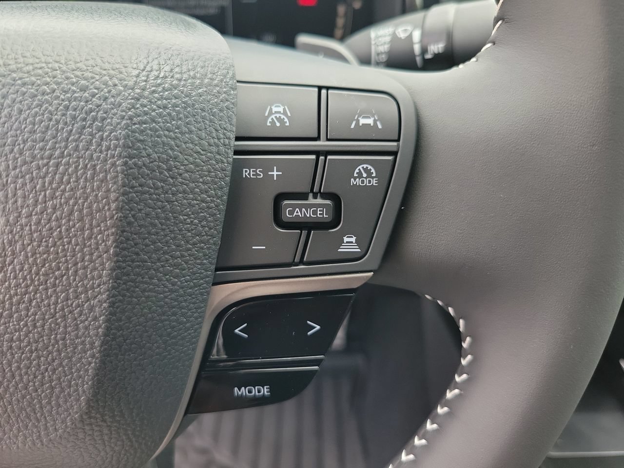 Used 2026 Toyota Camry SE FWD image 21