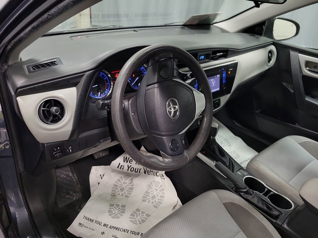 Used 2017 Toyota Corolla LE image 13