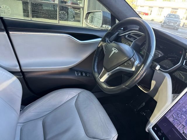 Used 2016 Tesla Model S AWD image 30
