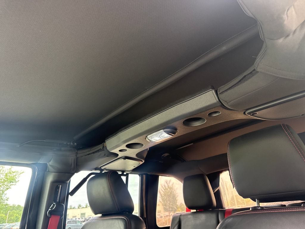 Used 2017 Jeep Wrangler Unlimited Rubicon AWD/4WD image 30