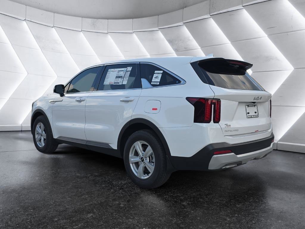 New 2026 Kia Sorento LX FWD image 3