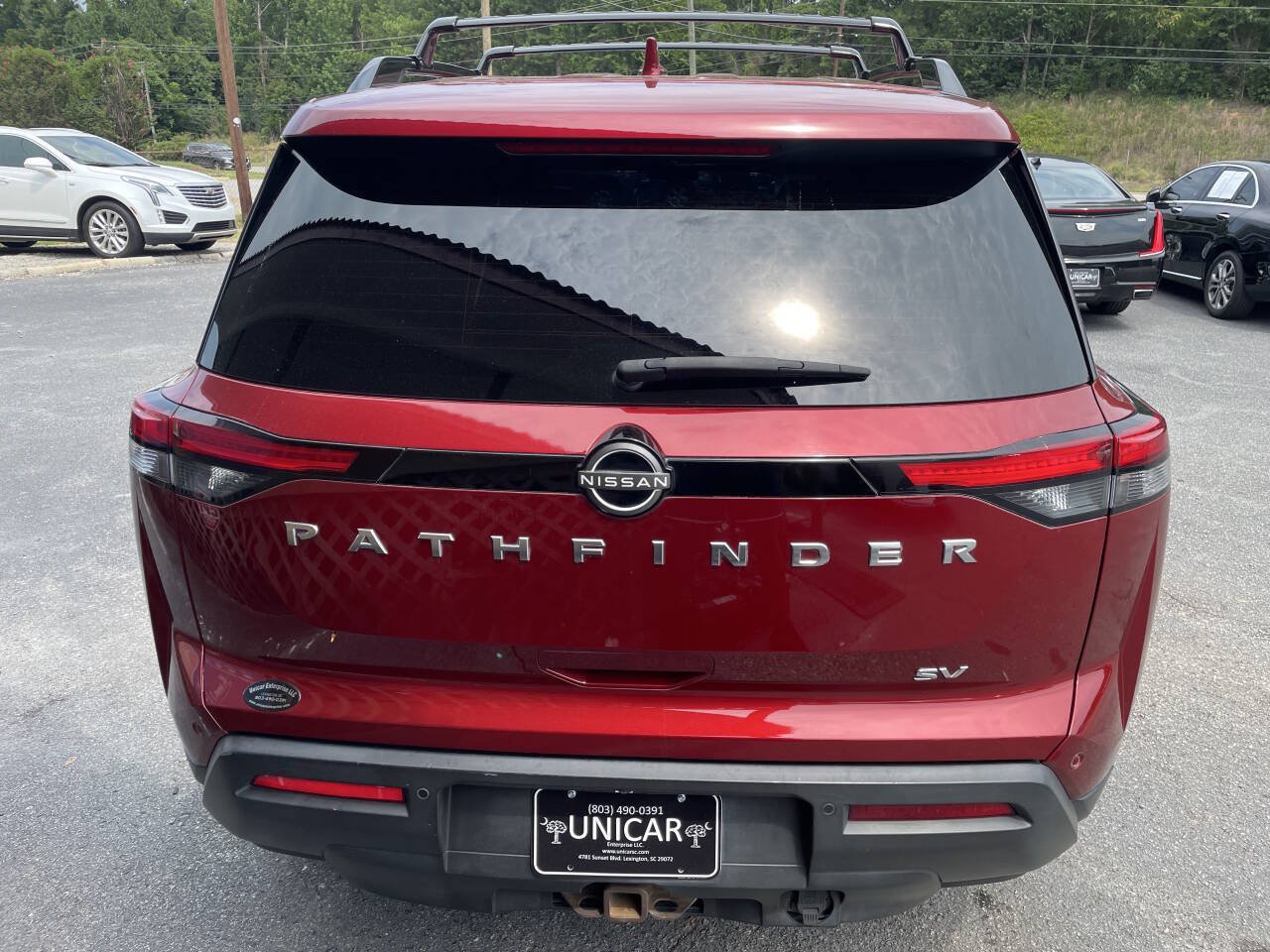 Used 2022 Nissan Pathfinder SV w/ SV Premium Package FWD image 5