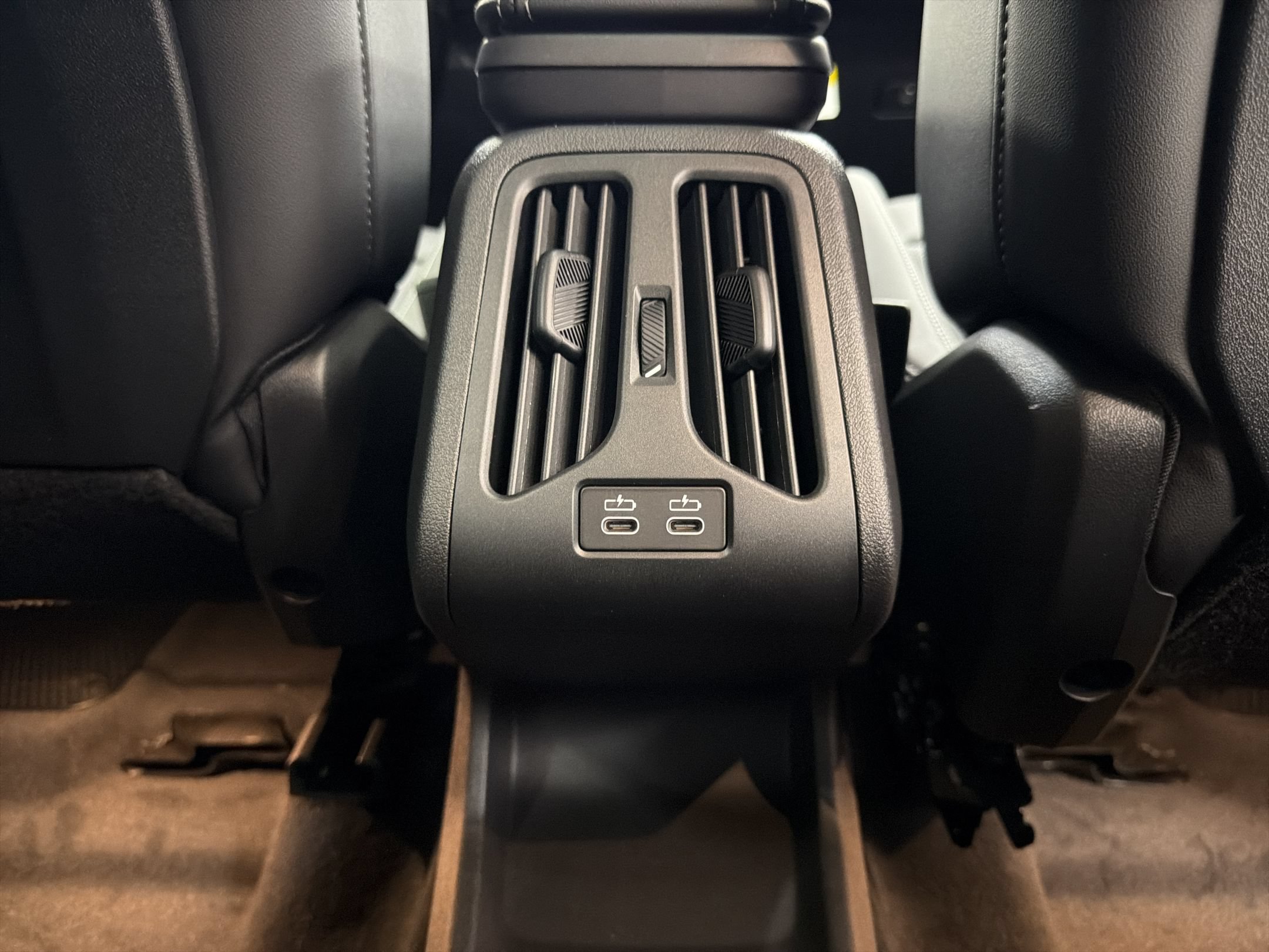 Used 2026 BMW X1 xDrive28i w/ Technology Package AWD/4WD image 32