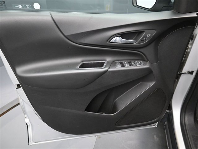 Used 2018 Chevrolet Equinox LT image 11