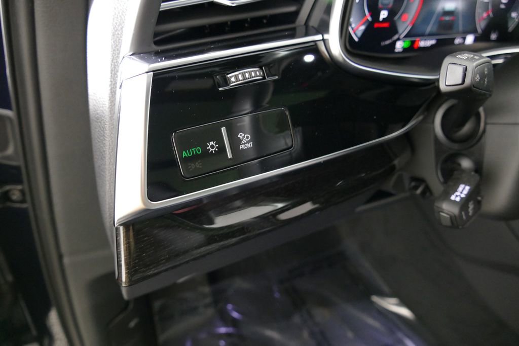 Certified 2025 Audi Q7 3.0T Premium Plus w/ Premium Plus Package AWD/4WD image 11