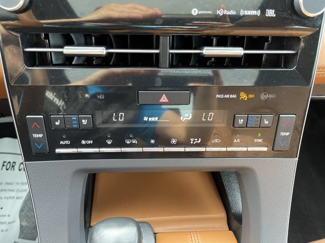 Certified 2020 Toyota Avalon Limited w/ Advanced Safety Package FWD image 19