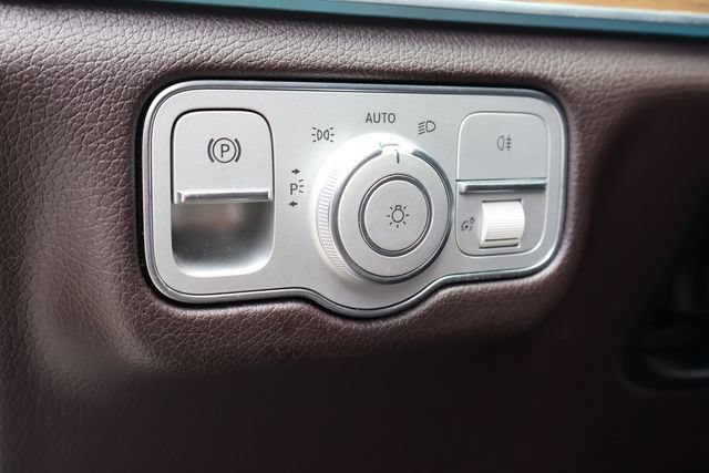 Used 2022 Mercedes-Benz GLS 450 4MATIC image 27