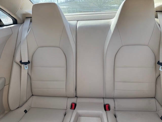 Used 2014 Mercedes-Benz E 550 Coupe image 38