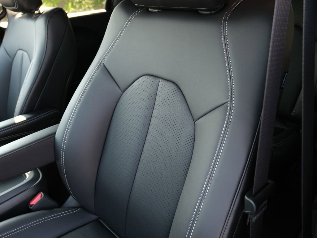 New 2027 Chrysler Pacifica Select FWD image 24