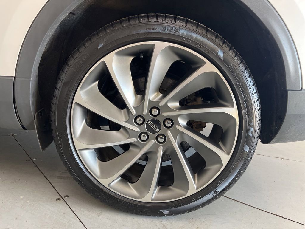 Used 2019 Lincoln Nautilus Reserve AWD/4WD image 14