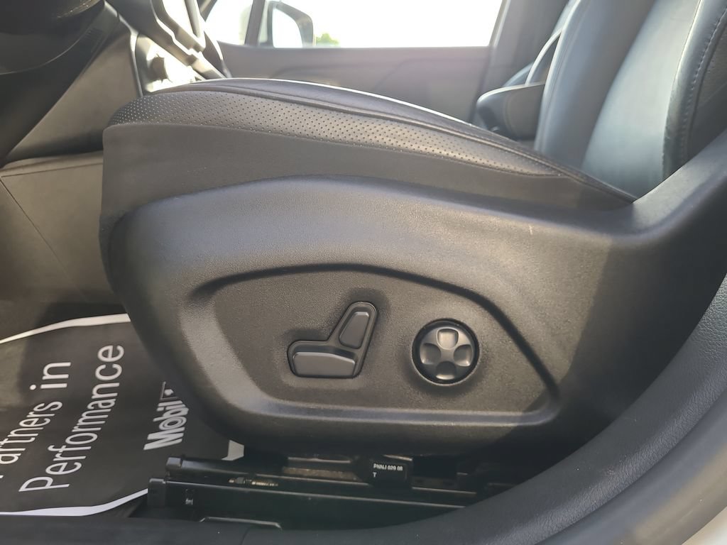 Used 2020 Jeep Renegade Altitude AWD/4WD image 23
