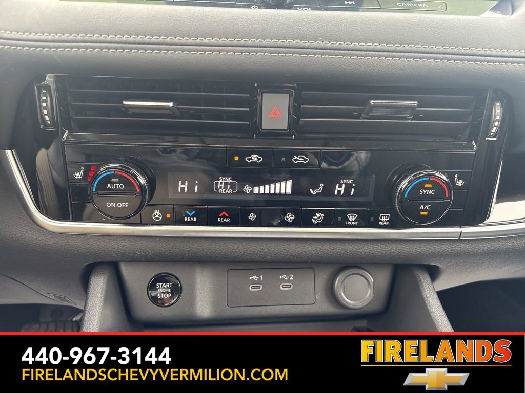 Used 2025 Nissan Rogue SL w/ Tech Package image 5