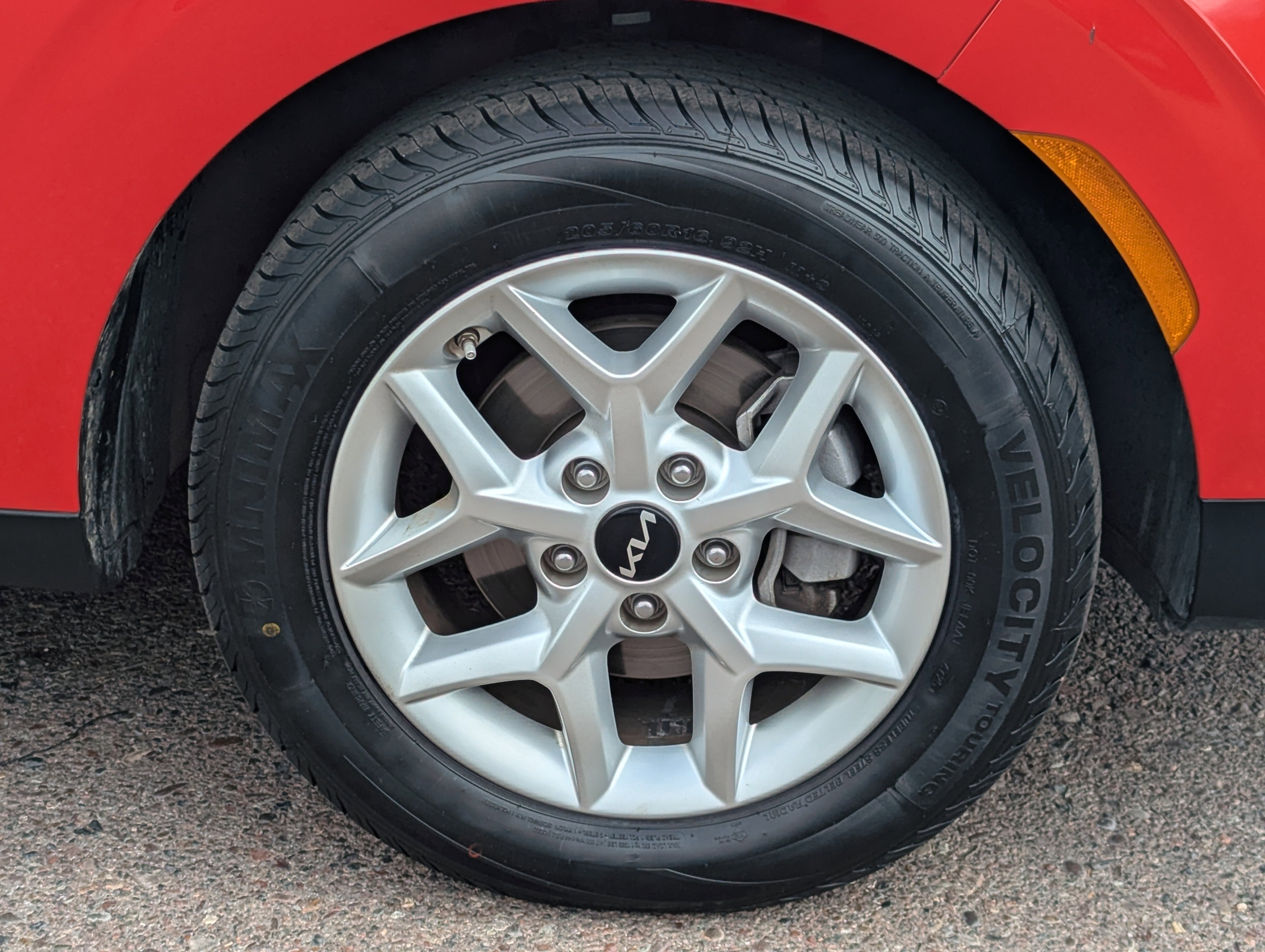 Certified 2025 Kia Soul LX w/ LX Technology Package image 7